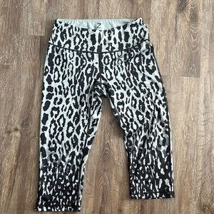 Zella capri workout pants